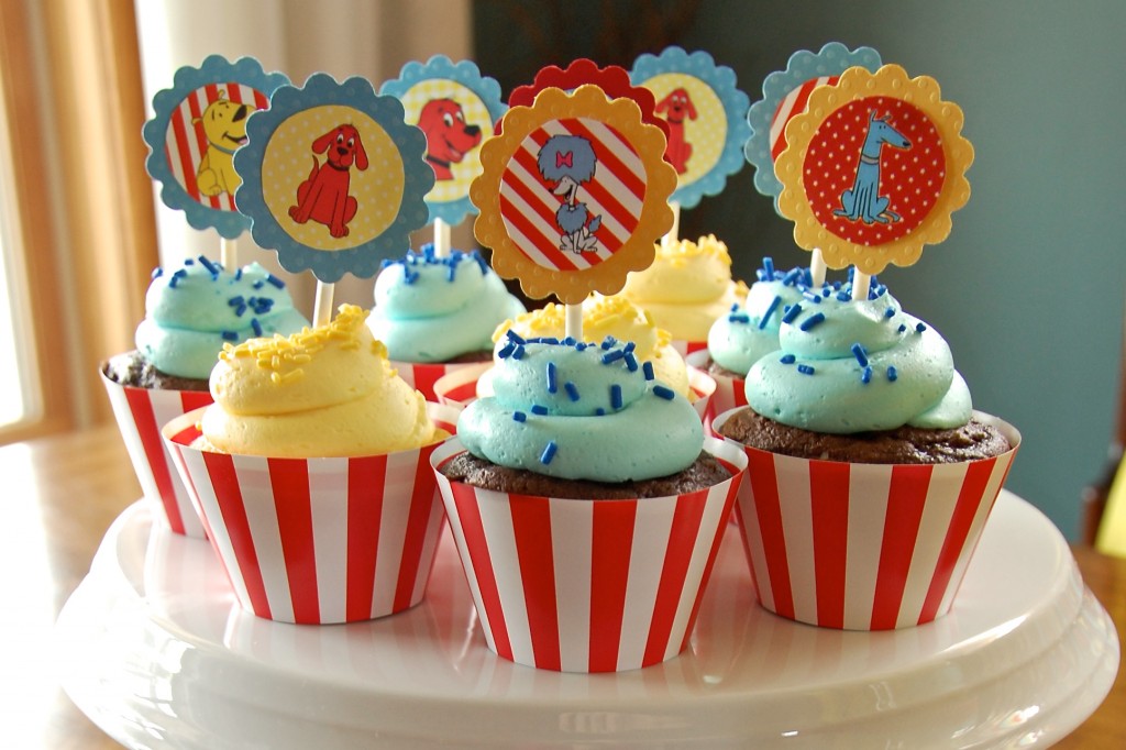 Clifford the Big Red Dog Party Cupcakes