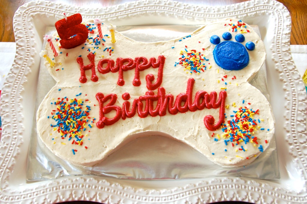 Clifford dog bone birthday cake